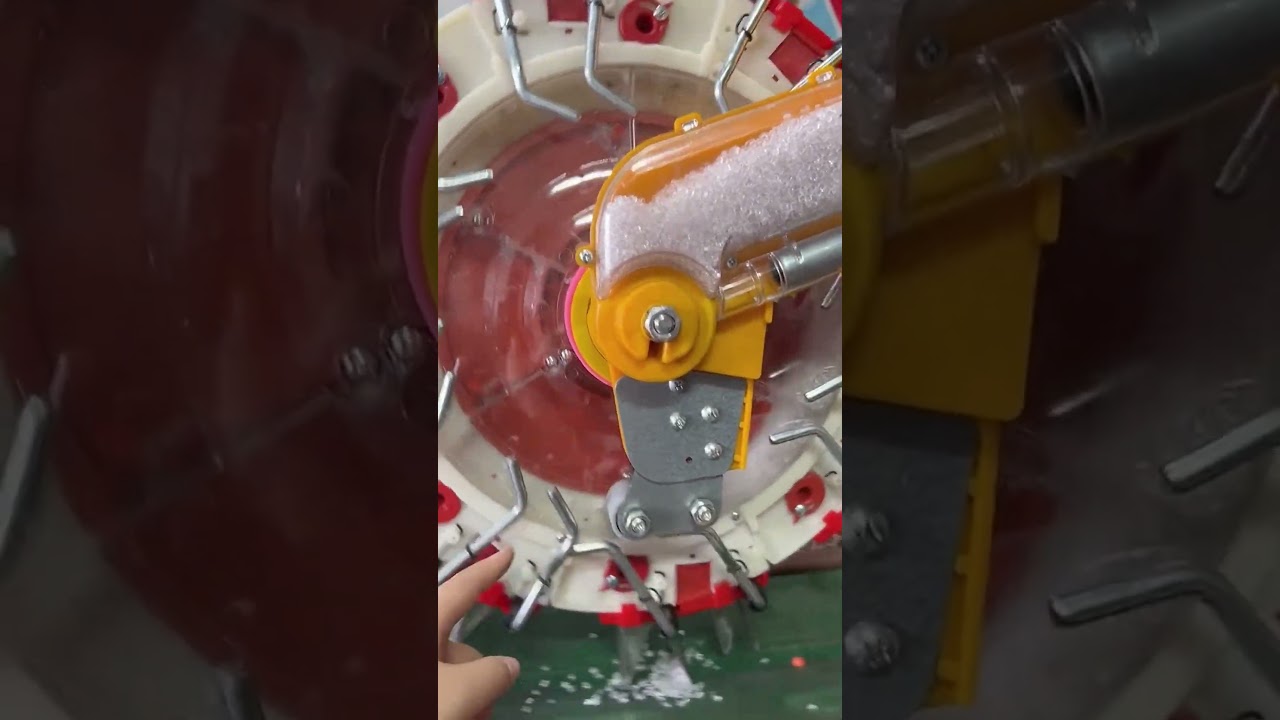 Integrated Corn Planter for Simultaneous Seeding & Fertilization