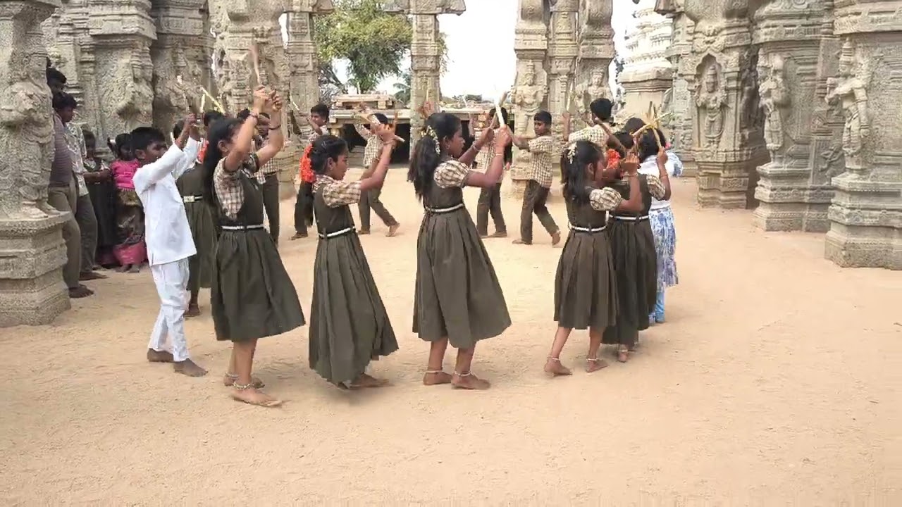  Rama... Rama.. Song performance by Mpps Reddipalli Students at Lepakshi Temple 