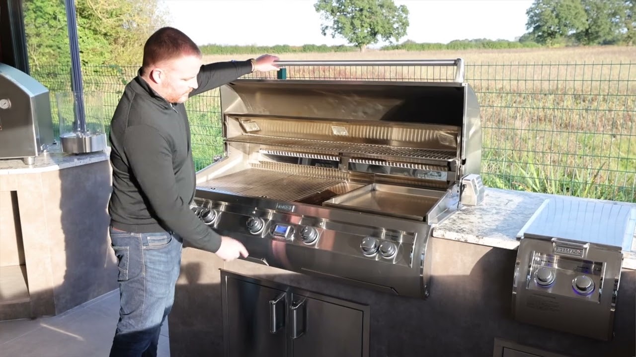 Premium OUTDOOR LIVING DESIGN | The Ultimate Cooking Space