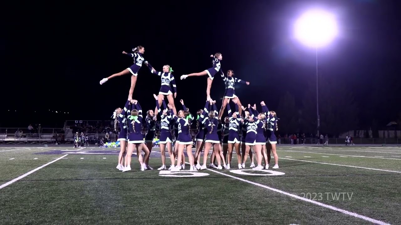 THS Cheer Homecoming Halftime Performance