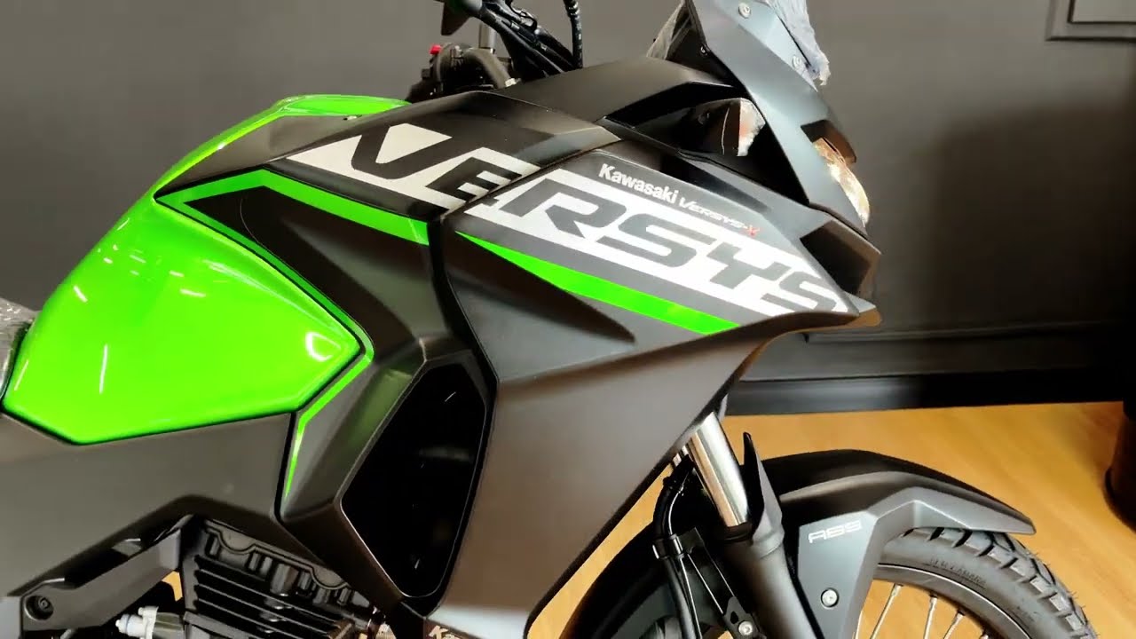 Um pouco sobre a Kawasaki Versys-X 300 2022 l A Trail de Entrada da Marca!