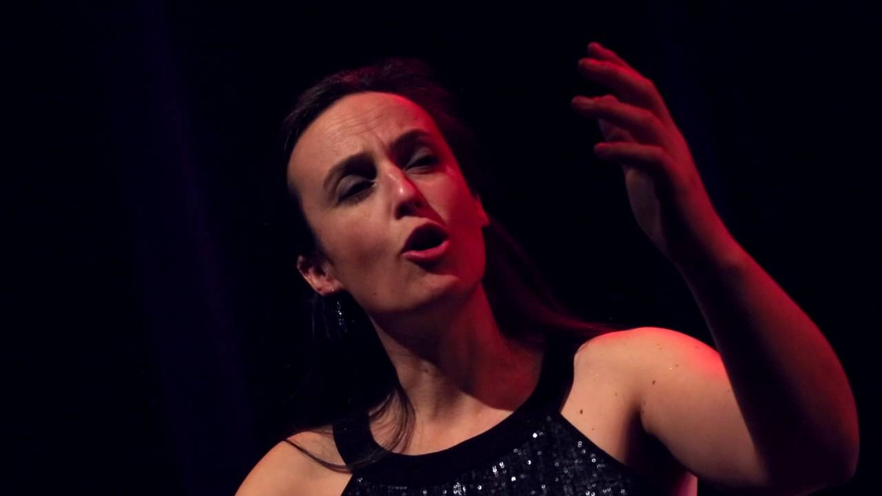 Colacho Brizuela - Ninon Valder DUO, actuacion en Corbeil Essonnes