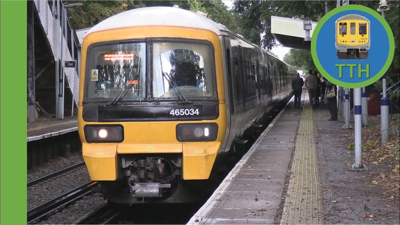Trains at Falconwood