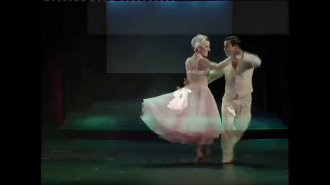 Emmanuel Riquelme y Laura Molina- Corazón de Oro, Vals