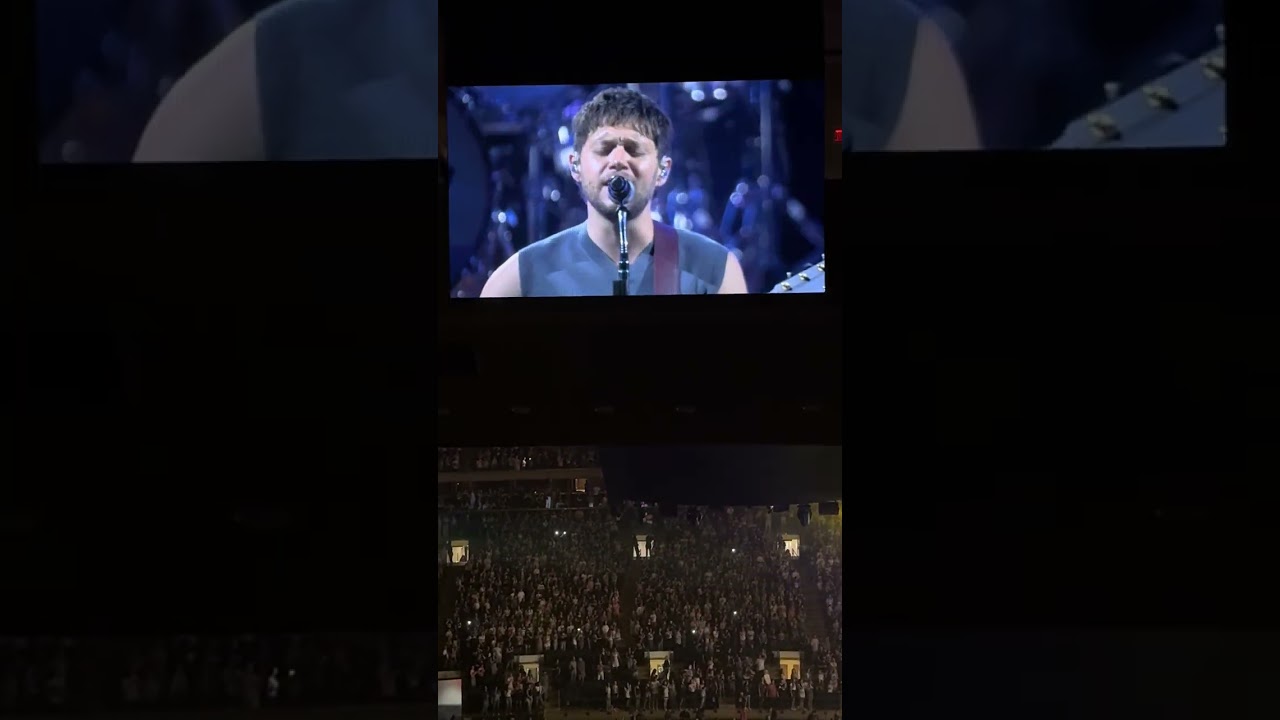 Black and White by Niall Horan (Live)