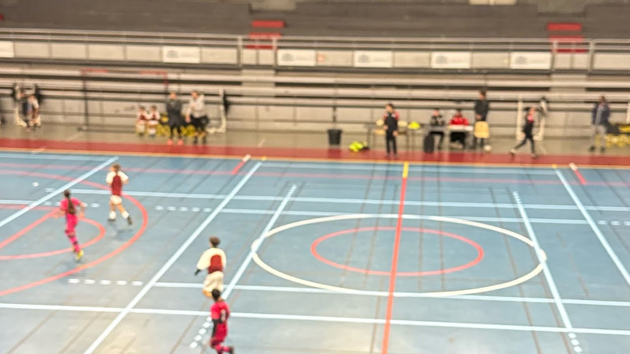 Tournoi Futsal Saint Henry. demi finale victoire du Fc Septemes contre le Sporting Aix. 1 à 0