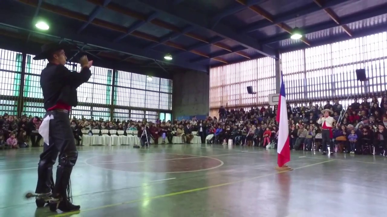 Baile a la bandera chilena colegio alicante maipu 2017