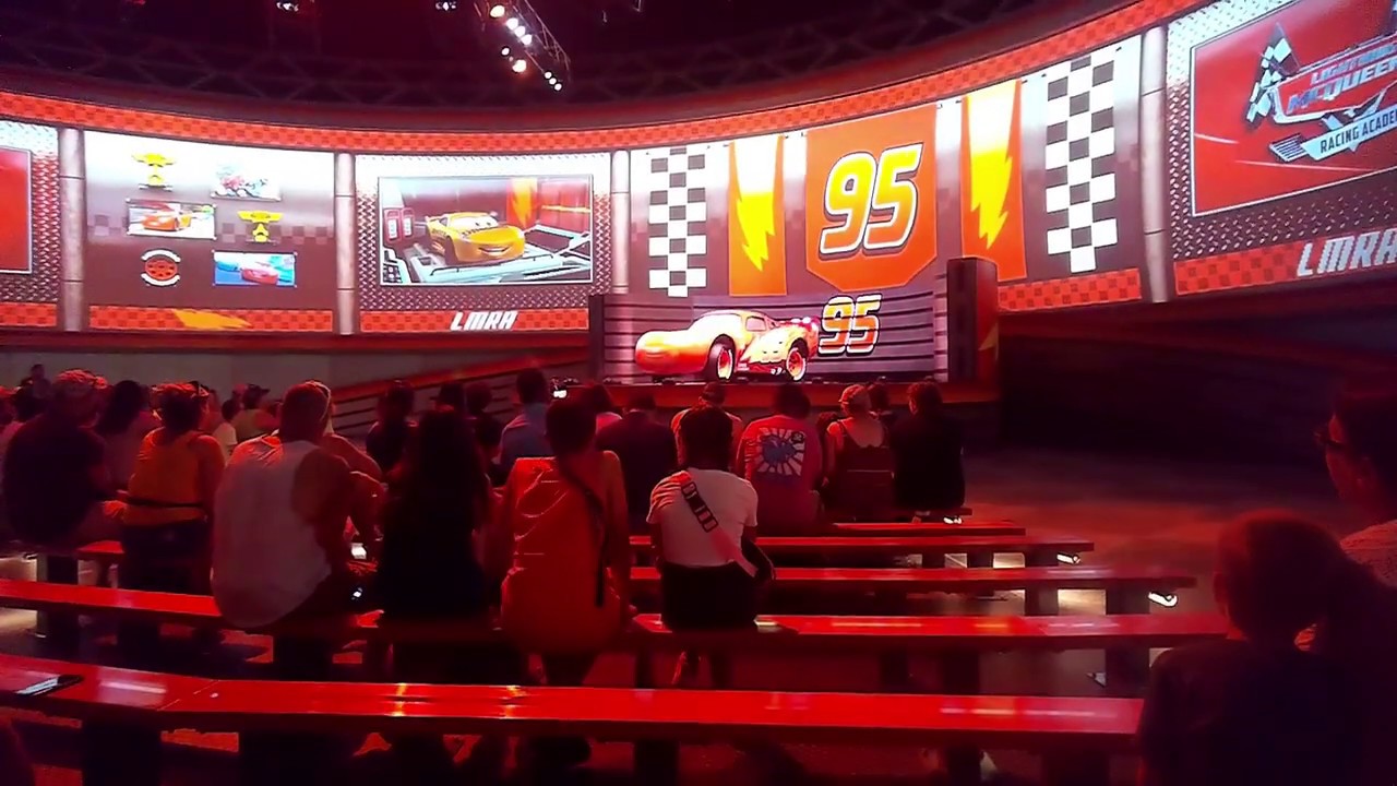 Theme  Park POV | Disney's Hollywood Studios | Lightning McQueen's Racing Academy | OurThemeParkLife