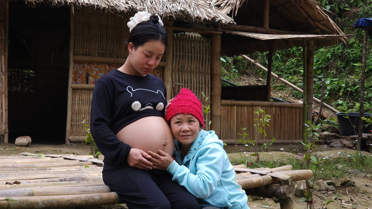The worries of a mother-in-law who came from afar to visit her pregnant daughter-in-law.