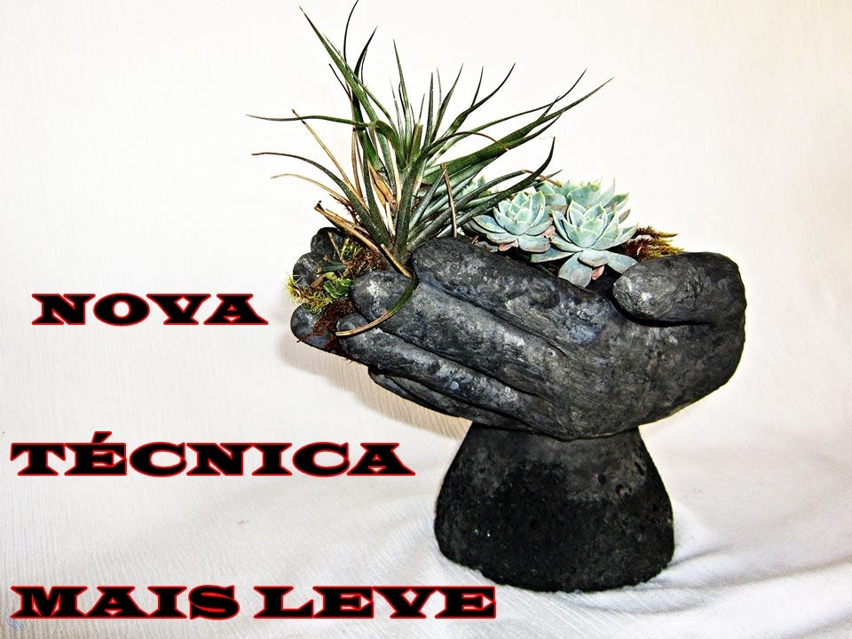 DIY Vaso com mãos de cimento e isopor maceta en forma de mano de cemento