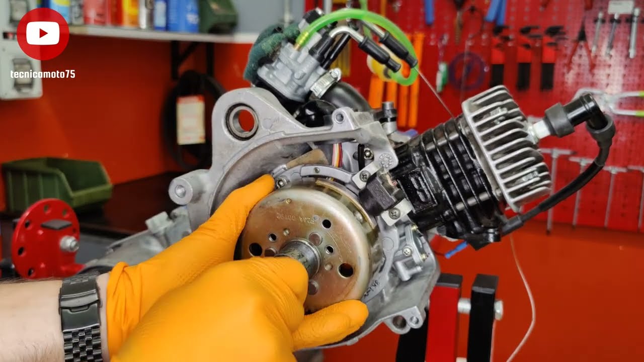 🏍️🇮🇹🏍️ Smontaggio Volano - Magnete motore 2 Tempi 🏍️ 🇮🇹 🏍️