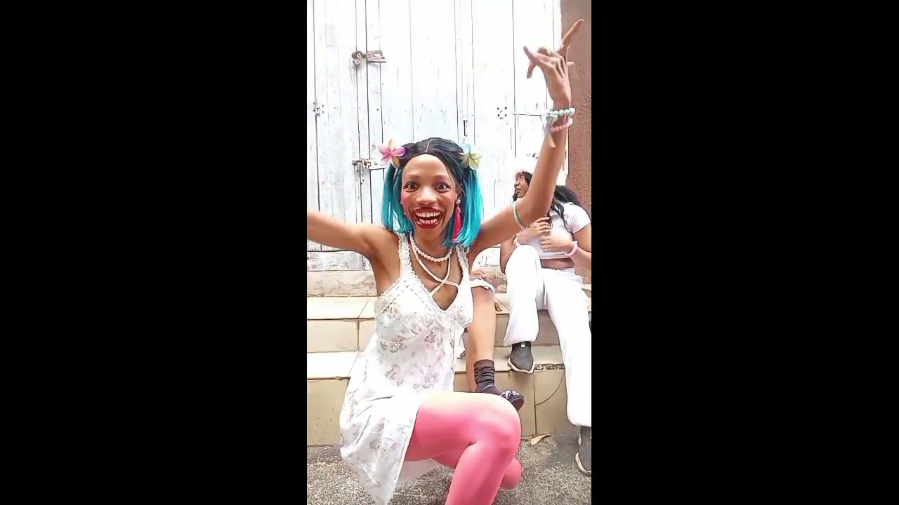 THE ICONIC SISTER TAKES ON SONG ASSOCIATION CHALLENGE 