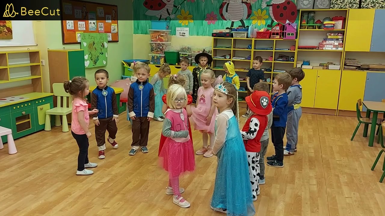 Dzień Postaci z Bajek - zabawa muzyczno - ruchowa