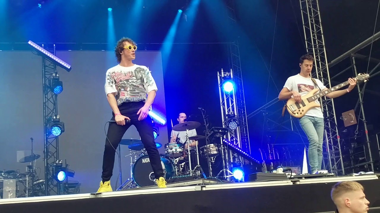 Come Out to LA - Don Broco (Live at This is Tomorrow Festival - 26/05/18)