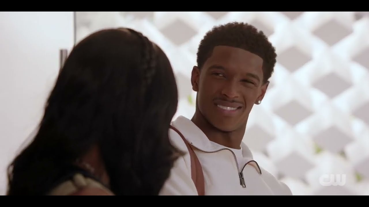 All American: Homecoming S3xE02 - Simone and Lando volunteering together 
