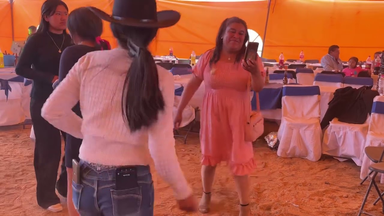 Charanga Inconfundible _ Grupo La Recompensa