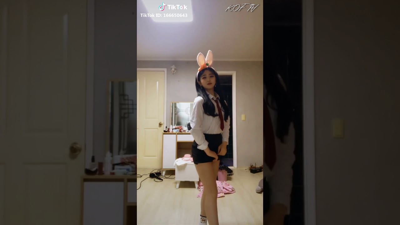 TikTok 틱톡 ❣️레전드 엄선작❣️ 여고생 교복 여중생 교복댄스 고딩 댄스 Korean lovely girl school uniform dance