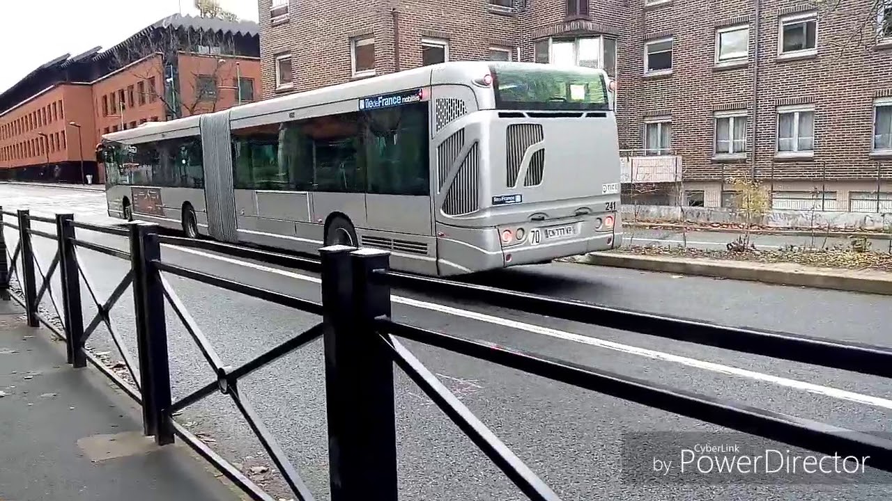 Spot à Évry