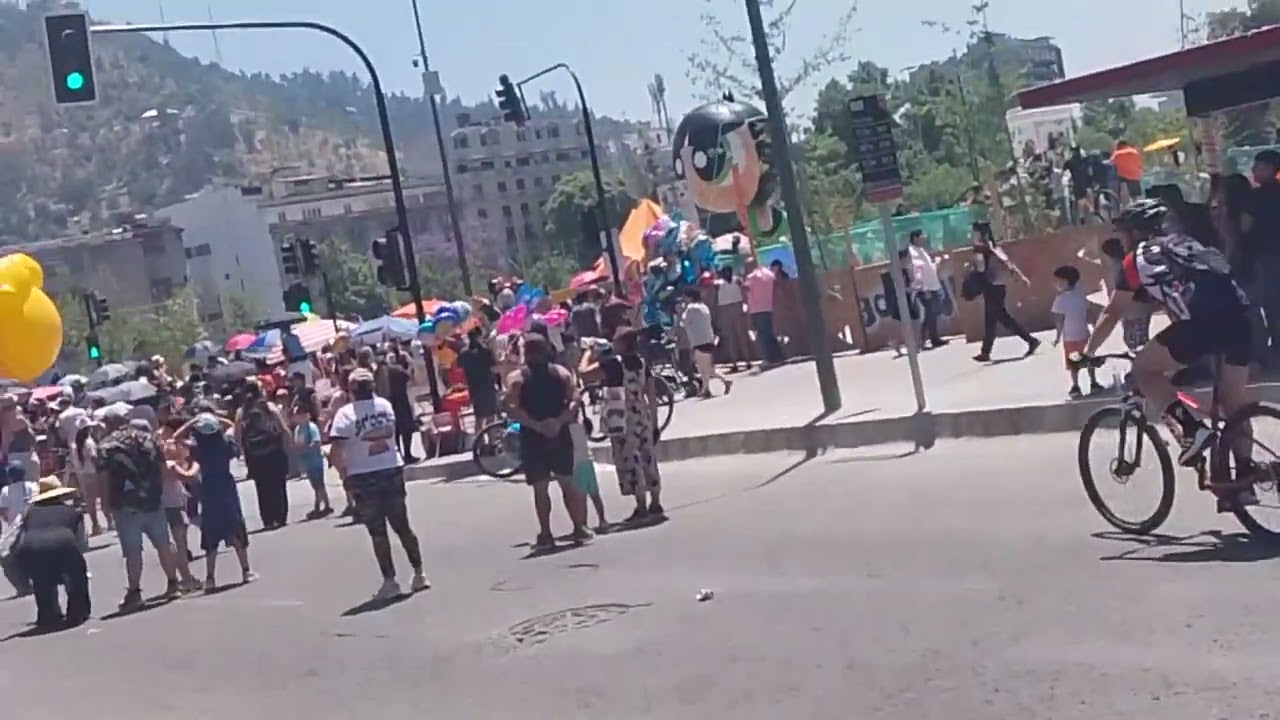 París parade chile 2025  parte 1