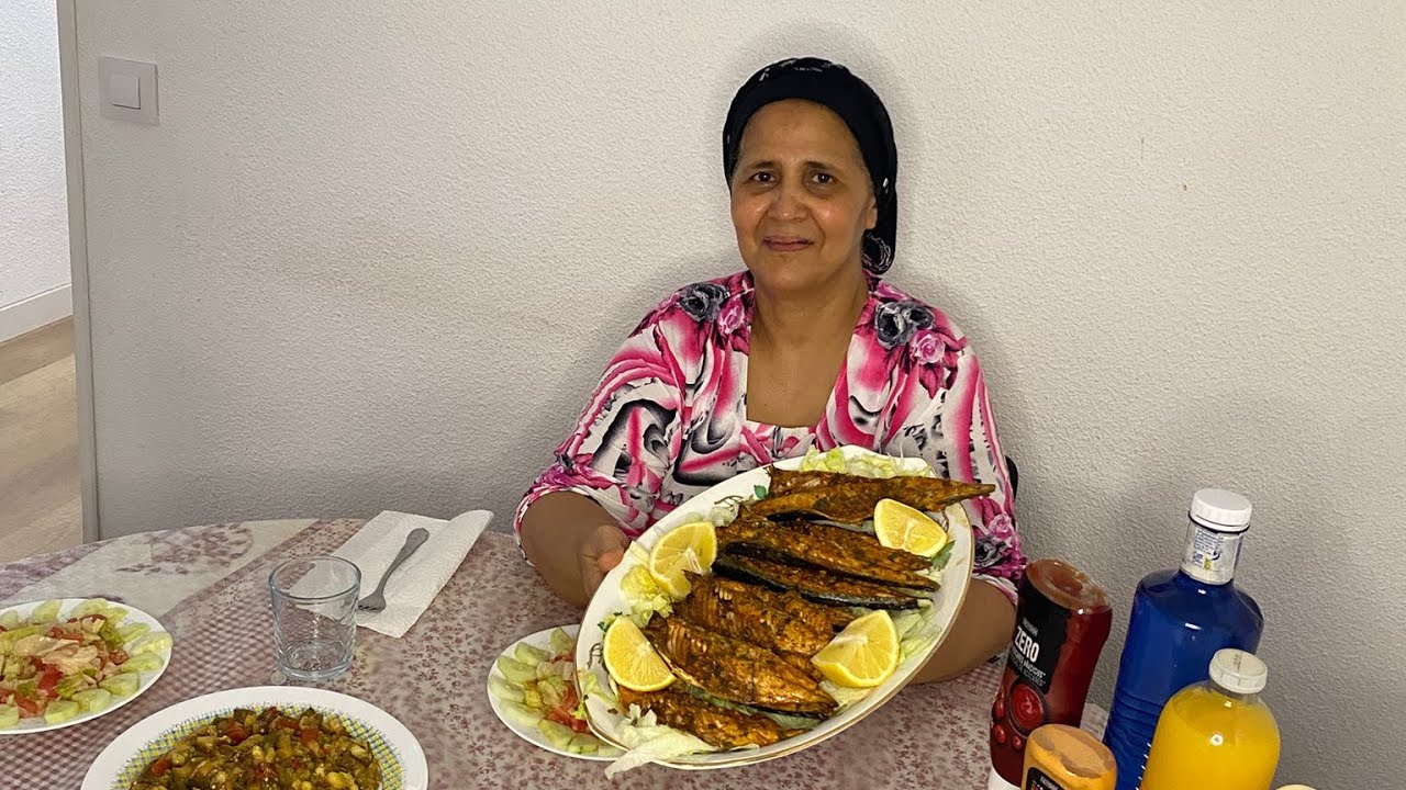 طبق ديال الحوت مشرمل بنكهة مغربية في مدريد 😋pescado en el horno 😋