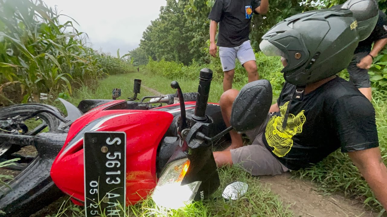 HUJAN LEBAT SANGAT MENYULITKAN MANUSIA RUWET UNTUK PULANG KERUMAH ! - Jan tiba-tibo kabeh iki piye 🔥