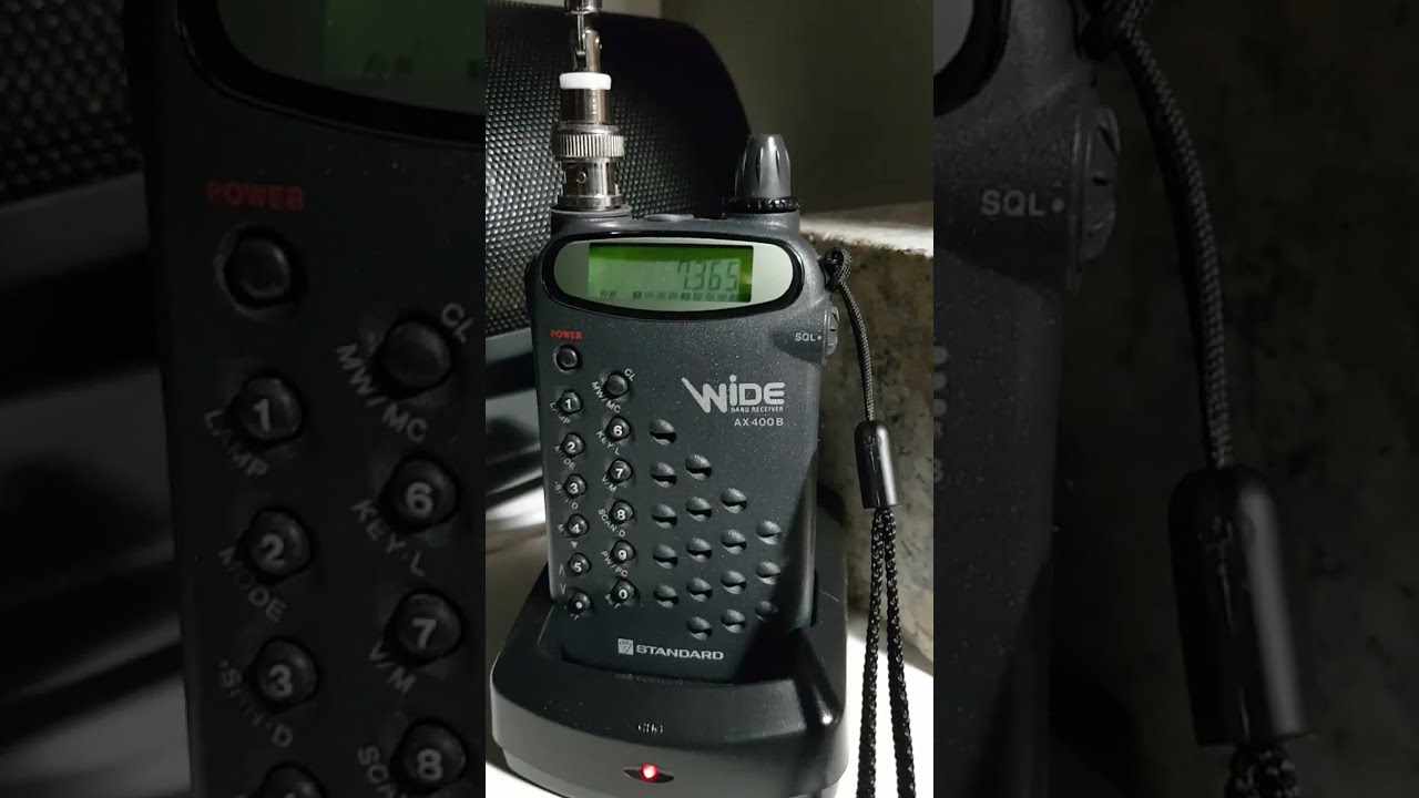 Standard Wide Band Receiver AX-400b Telescopic antenna test on 41~49 meter band.