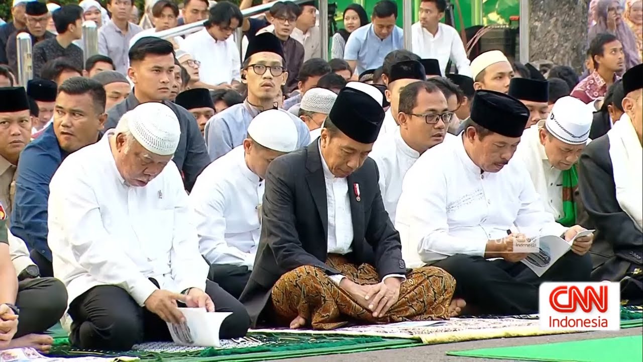 Presiden Jokowi Salat Iduladha di Simpang Lima Semarang