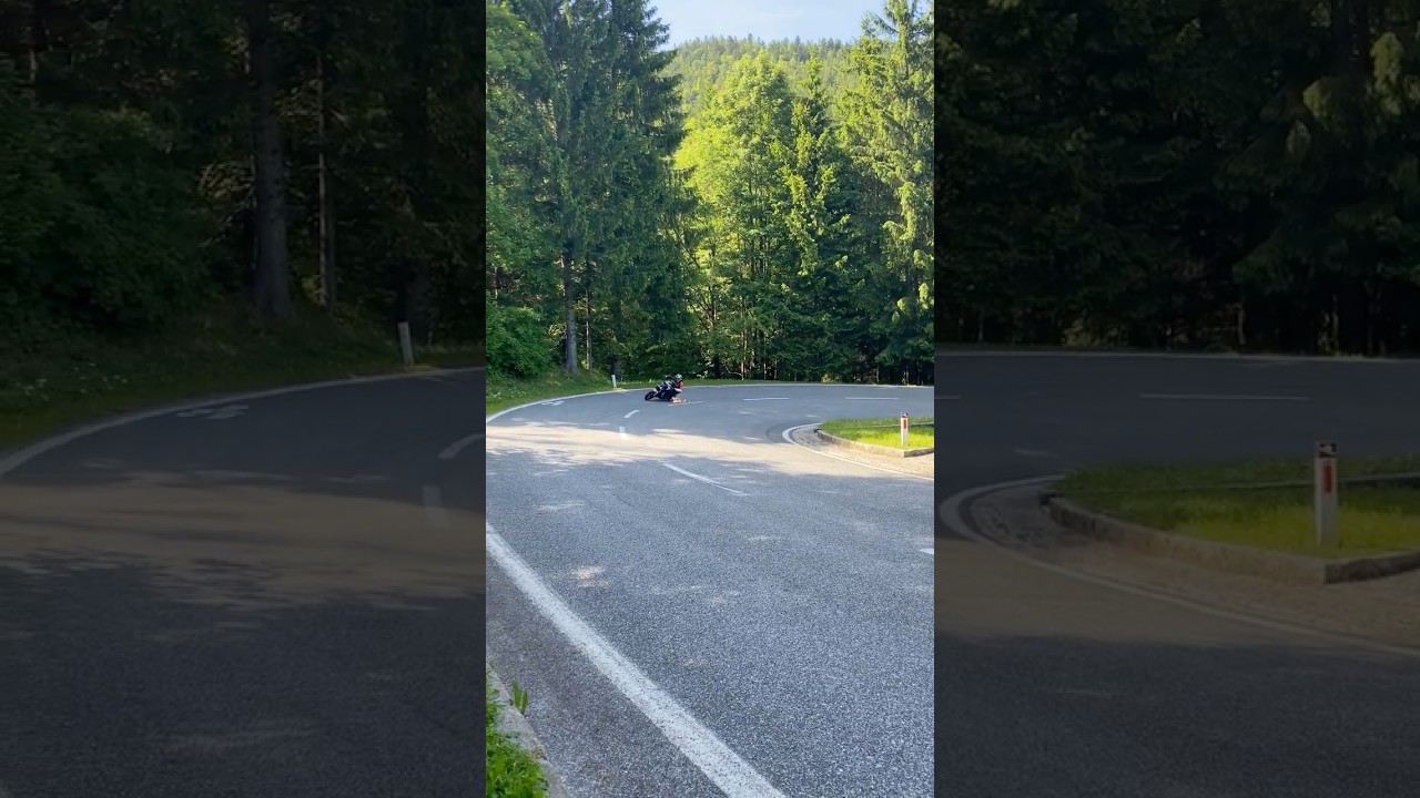 BEAUTIFUL knee drag with SPARKS 🔥🥵#motorcycle #bikelife #mt09 #yamaha #kneedown #sparks #crazy