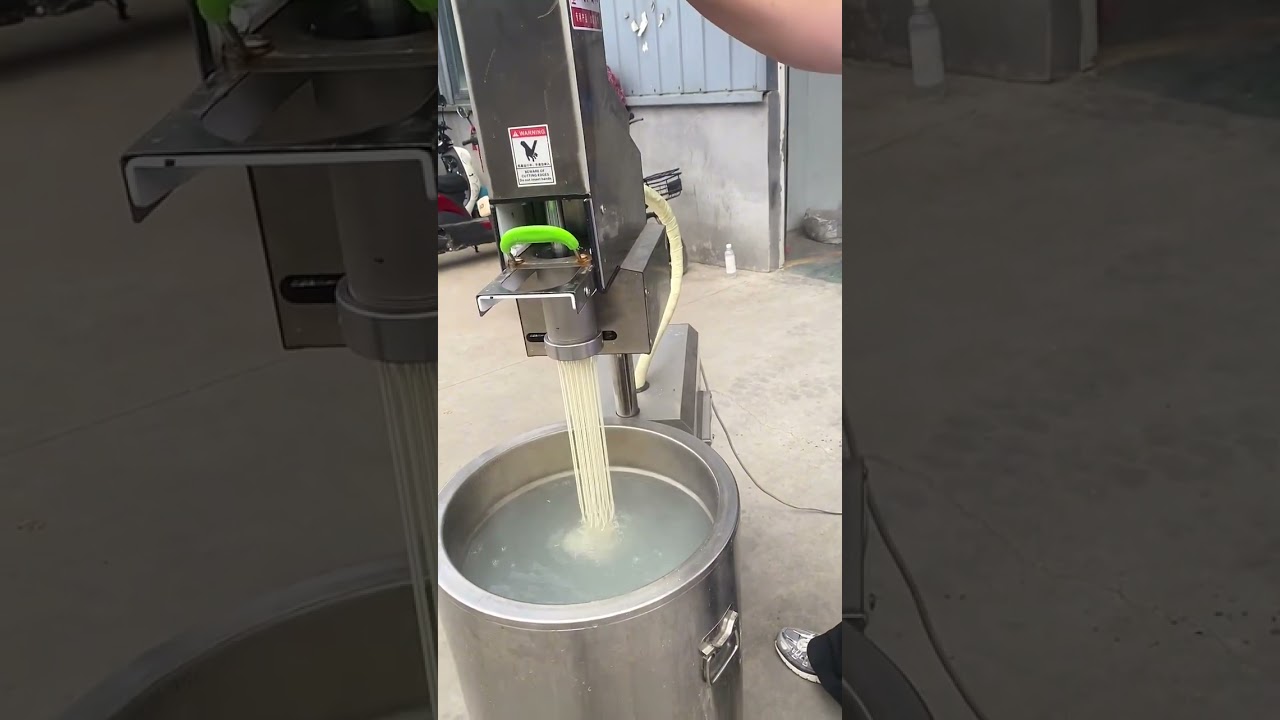 Fully automatic fast ramen machine, with built-in induction ramen, can make a variety of noodles