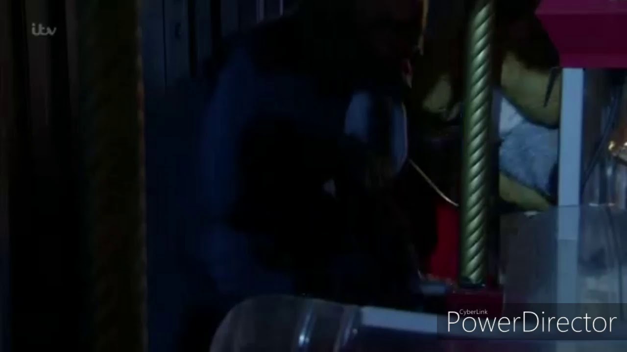 Coronation Street - The Hideout From Derek At Winter Wonderland (25/12/19)