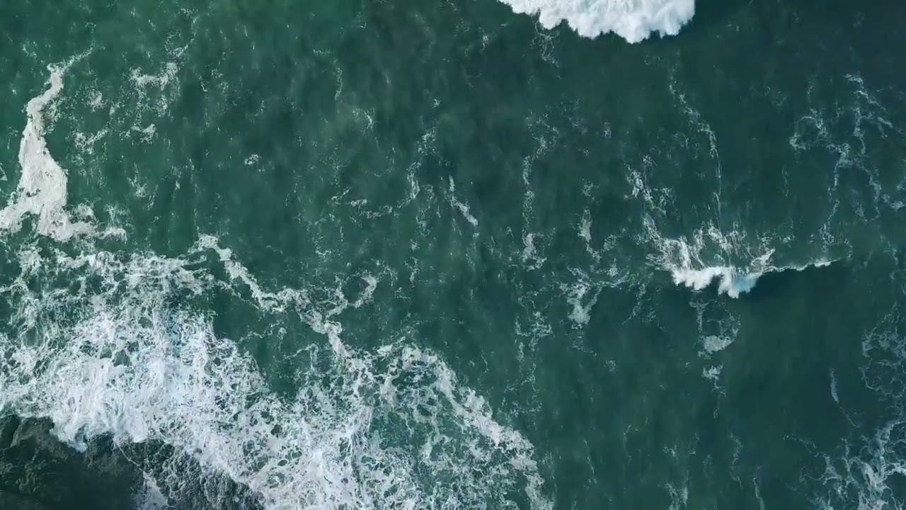 Calming Ocean Waves - Relaxing Seaside Visuals (No Sound)