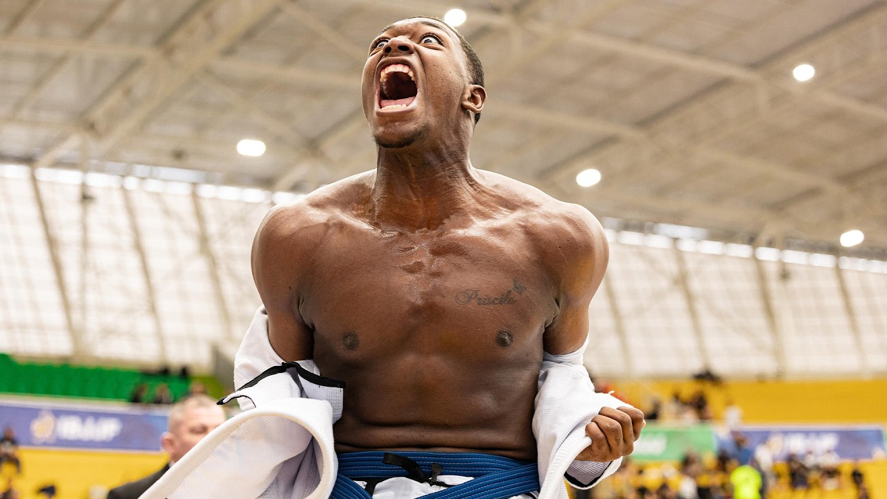 10 Submissions From Brasileiros That Will Make You Question Your Blue Belt