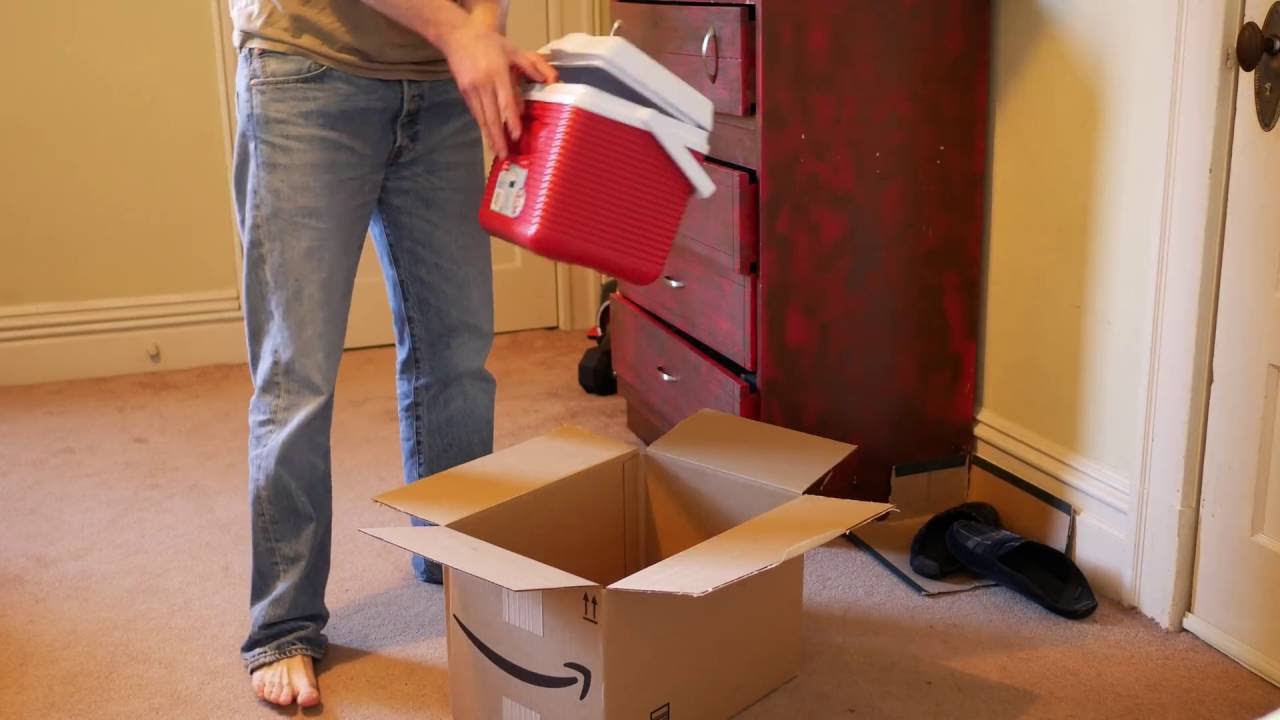 Rubbermaid 10-Quart Cooler unboxing