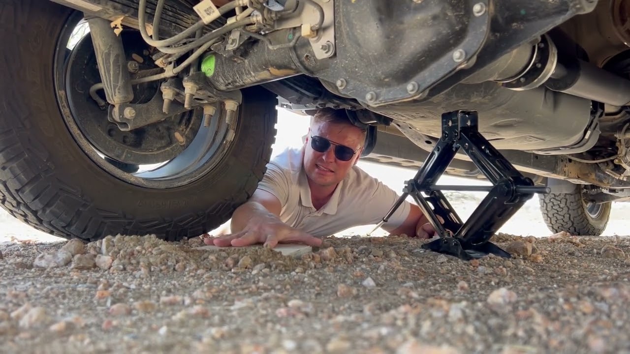 How to change a tyre when doing a Self-Drive in Namibia