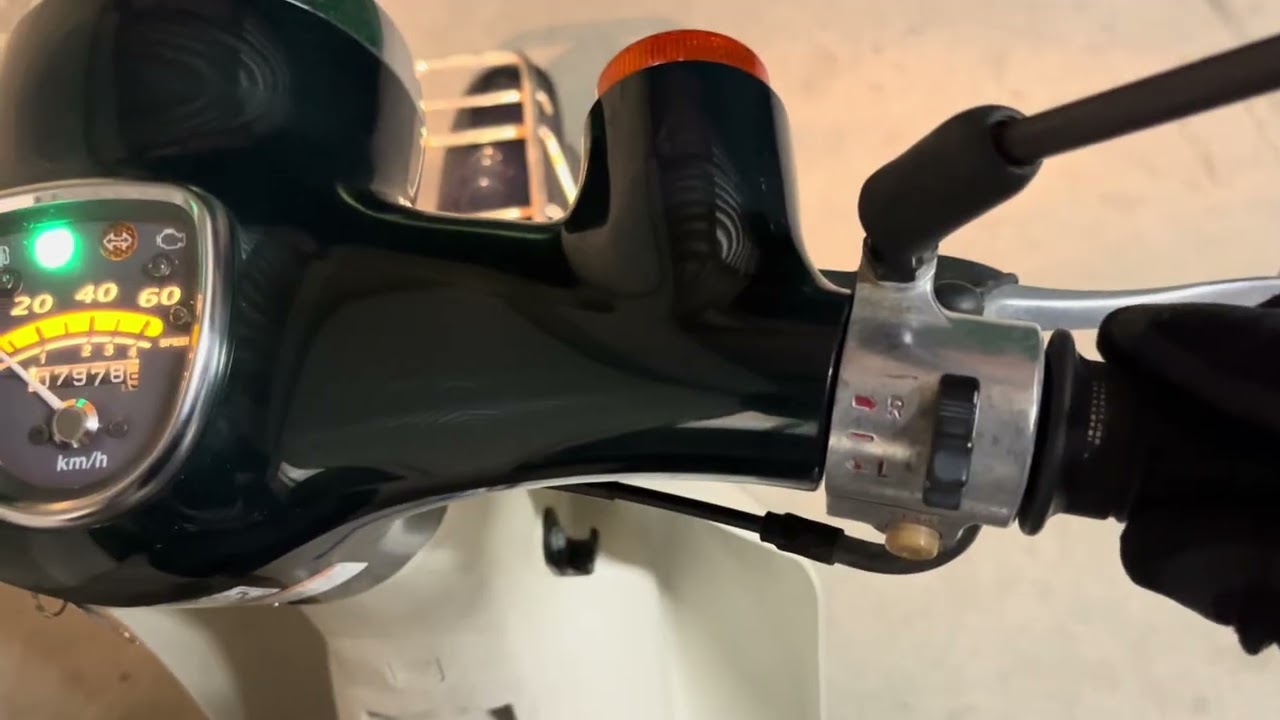 HONDA リトルカブ セル付き FI 始動動画 AA01-401