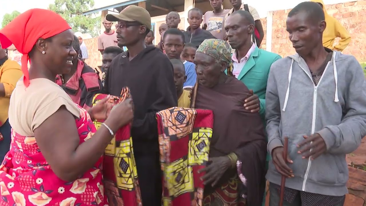 FONDATION UWIRAGIYE ENSEIGNEMENTS AUX PERSONNES VIVANT AVEC DEFICIENCES VISUELLES