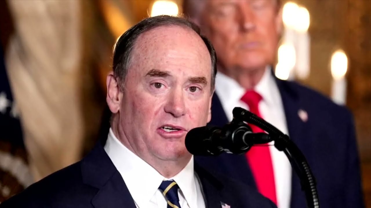 Увольнение министра ВМС США произошло после того, как военнослужащие ВМС заблокировали Ормузский ...