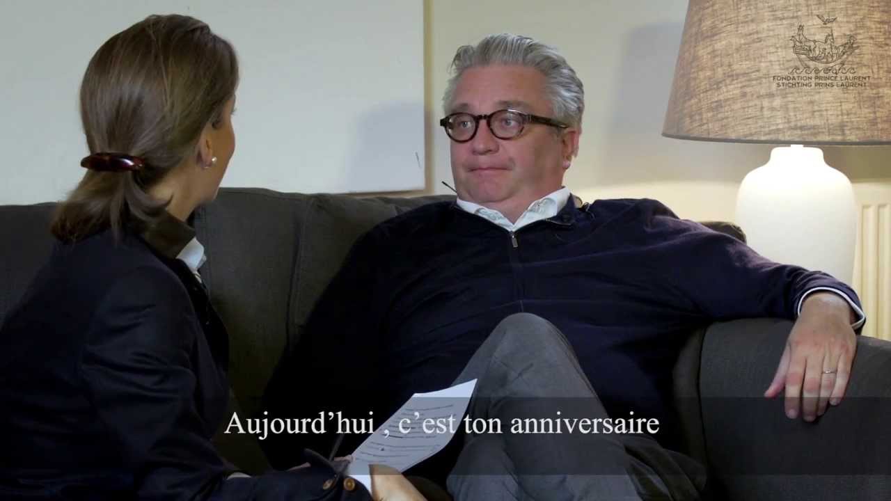 Prins Laurent geeft een exclusief interview. Le Prince Laurent donne une interview exclusive.