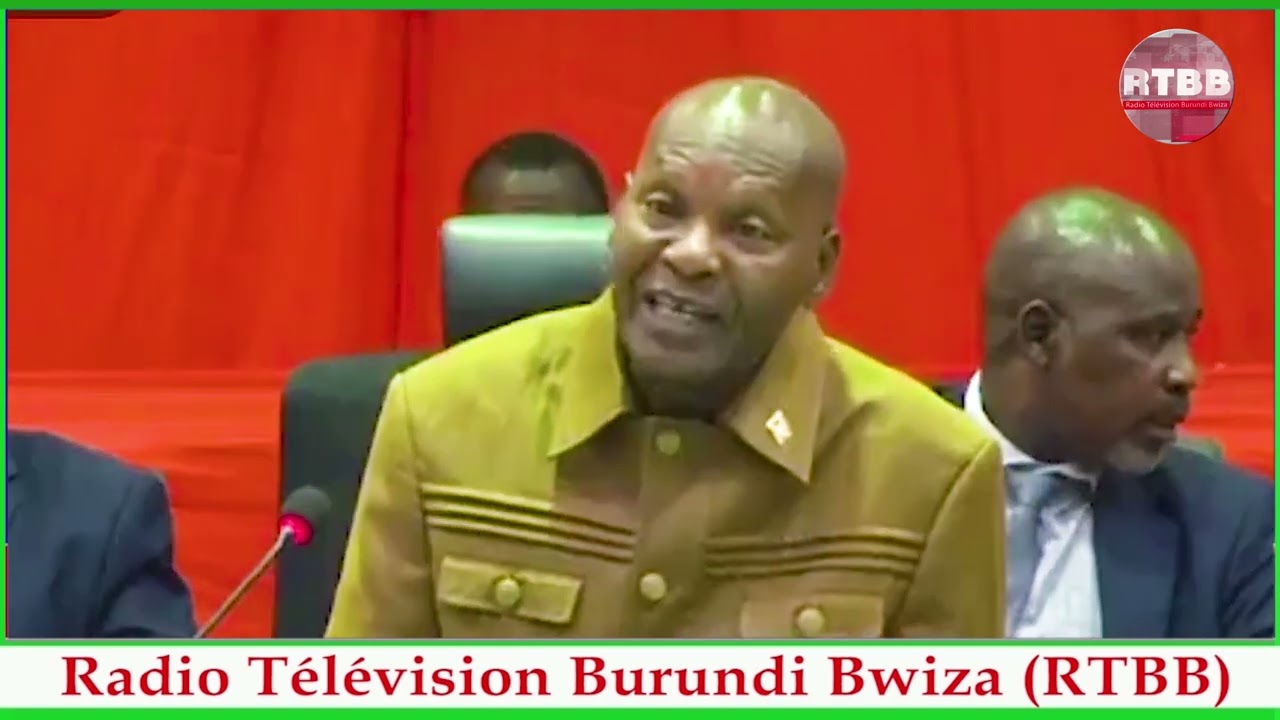 Gelase Daniel Ndabirabe uko yatowe kurongora inama Nshingamateka y'Uburundi.