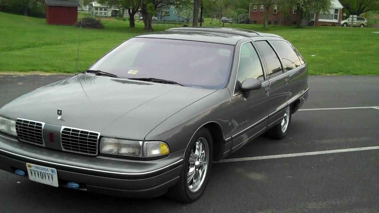 92  Oldsmobile  ( Custom Cruiser Wagon ).