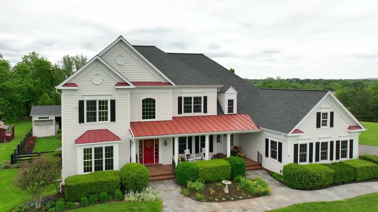 Homes for Sale in Loudoun County - Tour This Modern Colonial On 3+ Acres Near Hamilton, Virginia