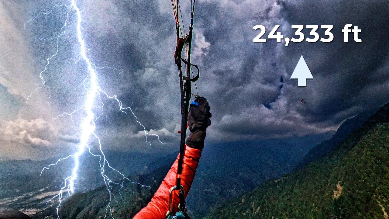 Во время грозы его засосало на высоту 24 333 футов!