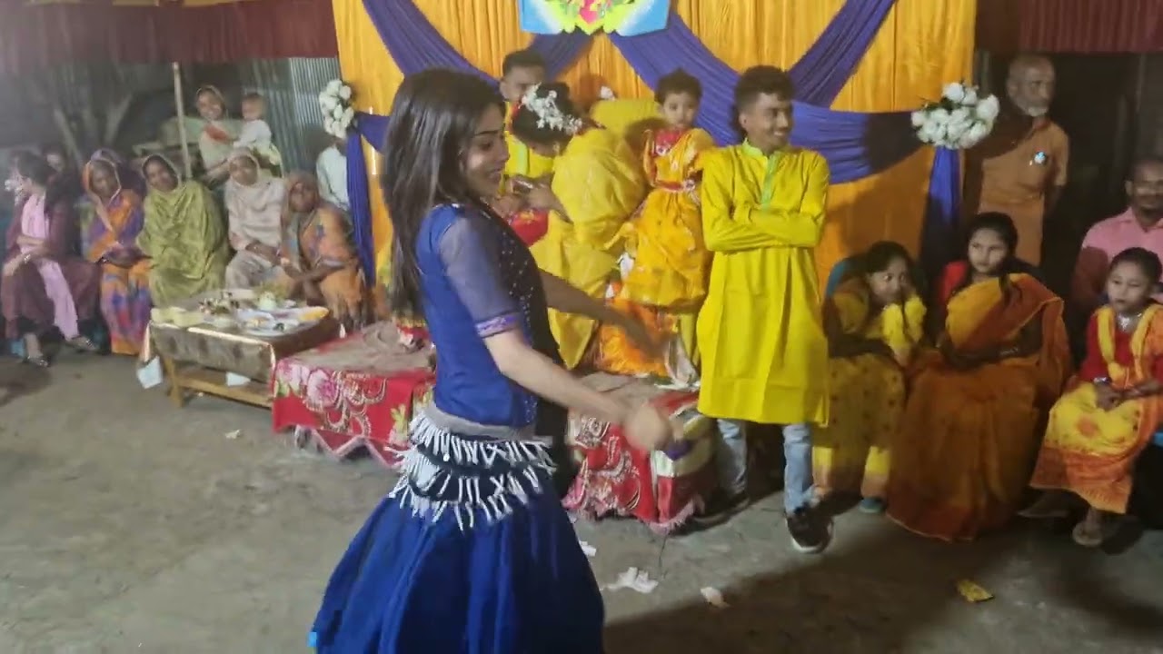 এই মেয়েটা নাস ঠিক আছে একদম করা নাচ