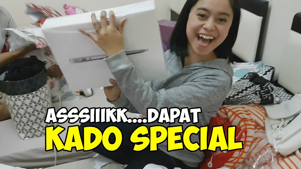 INTIP LESTI BONGKAR KADO DARI LESLOVE HONGKONG YUUUKK...