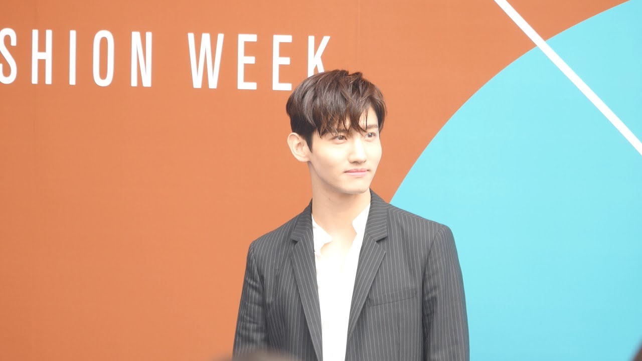 180324 2018 F/W 헤라서울패션위크 MUNSOO KWON 블루카펫 동방신기 최강창민 4K 직캠 by ace