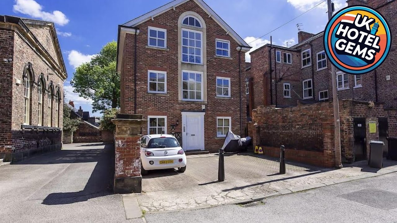LoveYork Priory Apartment - Central with Parking | York, United Kingdom | Hotel Review 🏩