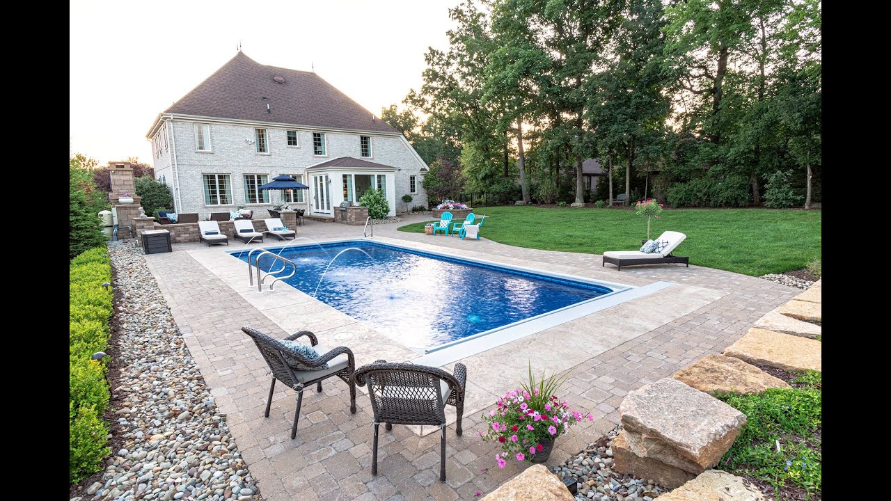 Indian Meadows Elegant Backyard