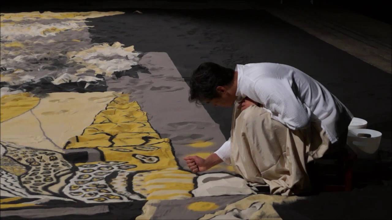 Lee Mingwei’s “Guernica in Sand” for the 20th Biennale of Sydney