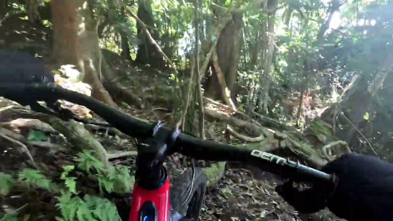 Wollongong mtb, Brokebuck, Brokers nose but greasy but fun