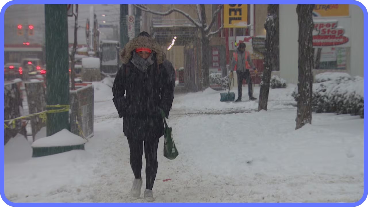 🥶 САМЫЙ ХОЛОДНЫЙ ДЕНЬ 2026 ГОДА: В Канаде температура с учетом ветра -40°C | Снежная буря в Ньюфа...